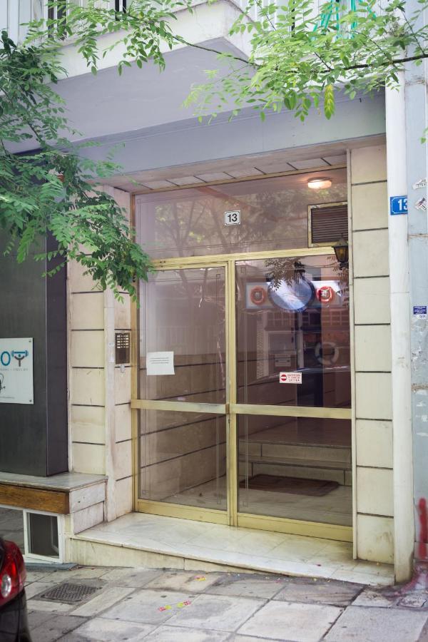 Stylish, Comfortable, Basement Loft-Like Apartment With Amenities アテネ エクステリア 写真